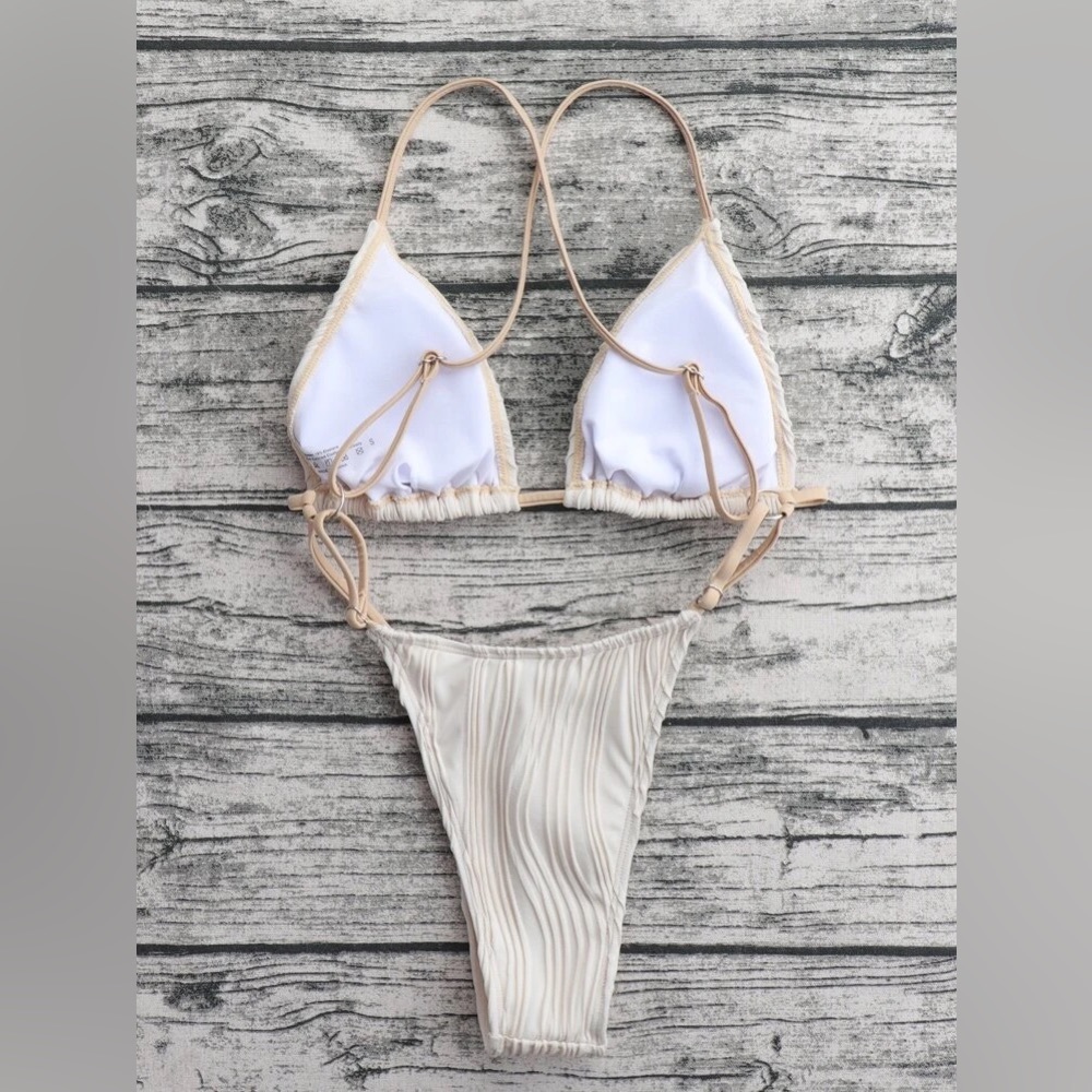 Textured Monokini - Picture 2 of 2